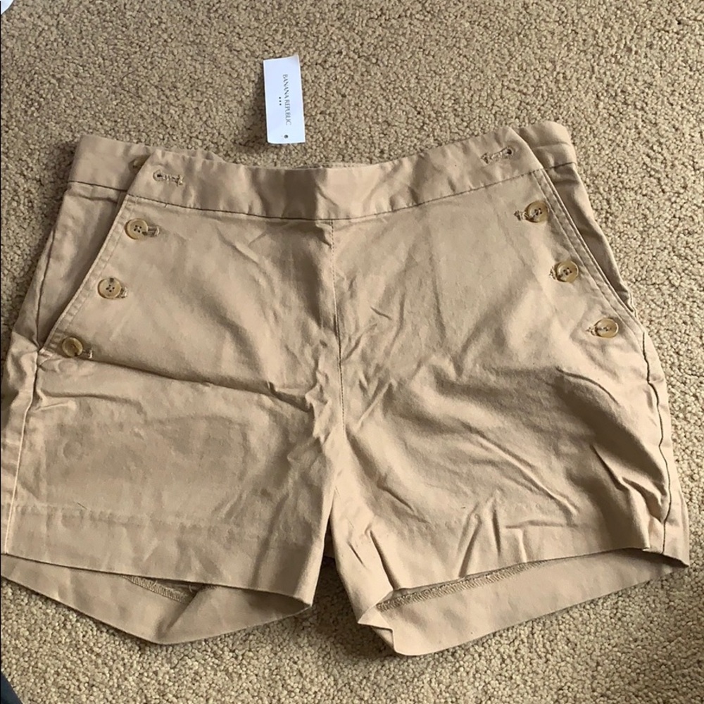 BRAND NEW banana republic boat shorts